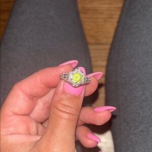 Elegant Silver and Green Gemstone Ring